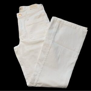 Universal thread goods co. White vintage stretch high rays flare size 4R